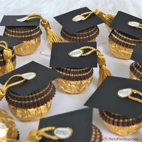 14 Easy DIY Graduation Party Favors - Lady Celebrations