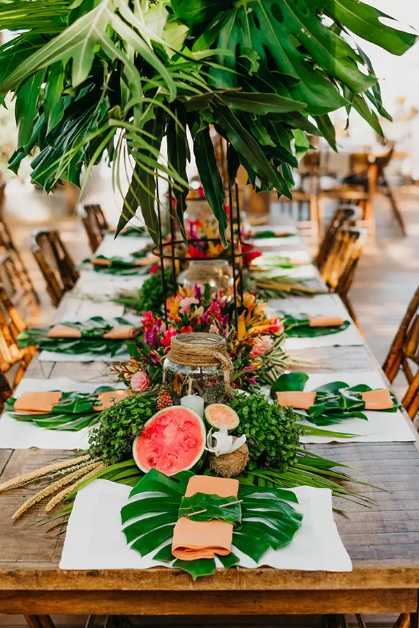 20 Hawaiian Birthday Party Ideas For Adults - Lady Celebrations