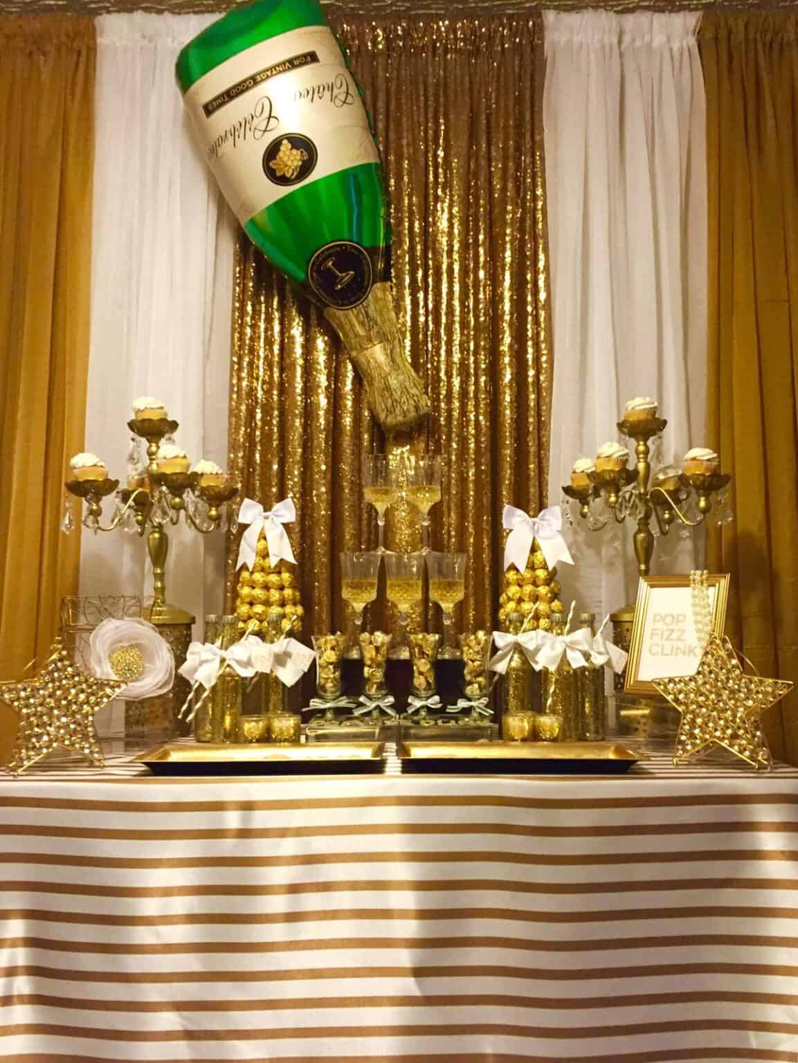 25 New Year's Eve Party Decor Ideas - Lady Celebrations