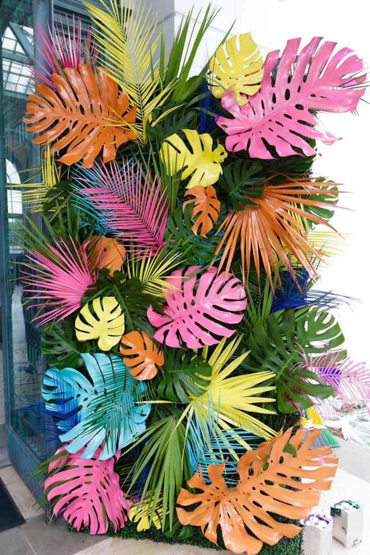 28 Creative DIY Luau Party Ideas - Lady Celebrations